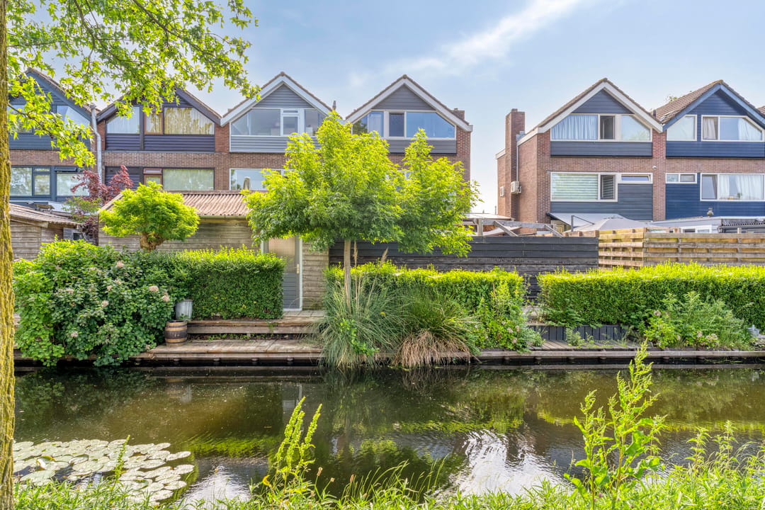 Family Home with West-Facing Garden and Lake Access in Reeuwijk — 32