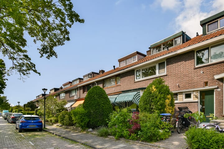Photo 4 of Irisstraat 55