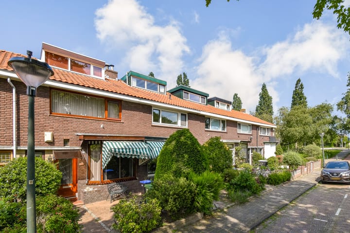Tussenwoning te koop: Irisstraat 55, Vlaardingen