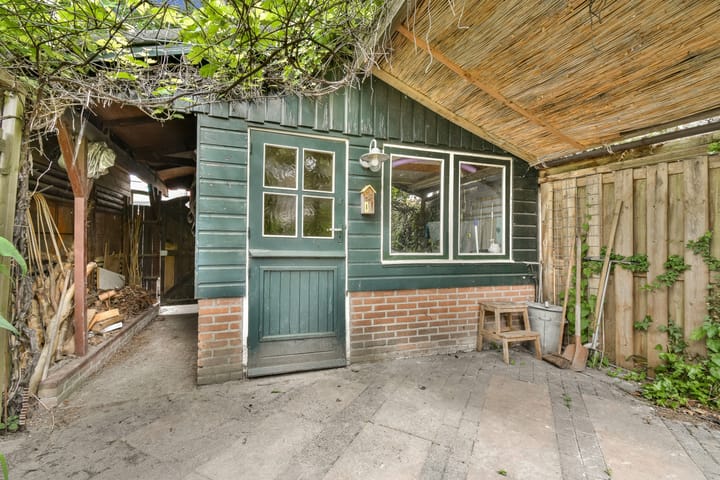 Tussenwoning te koop: Irisstraat 55, Vlaardingen