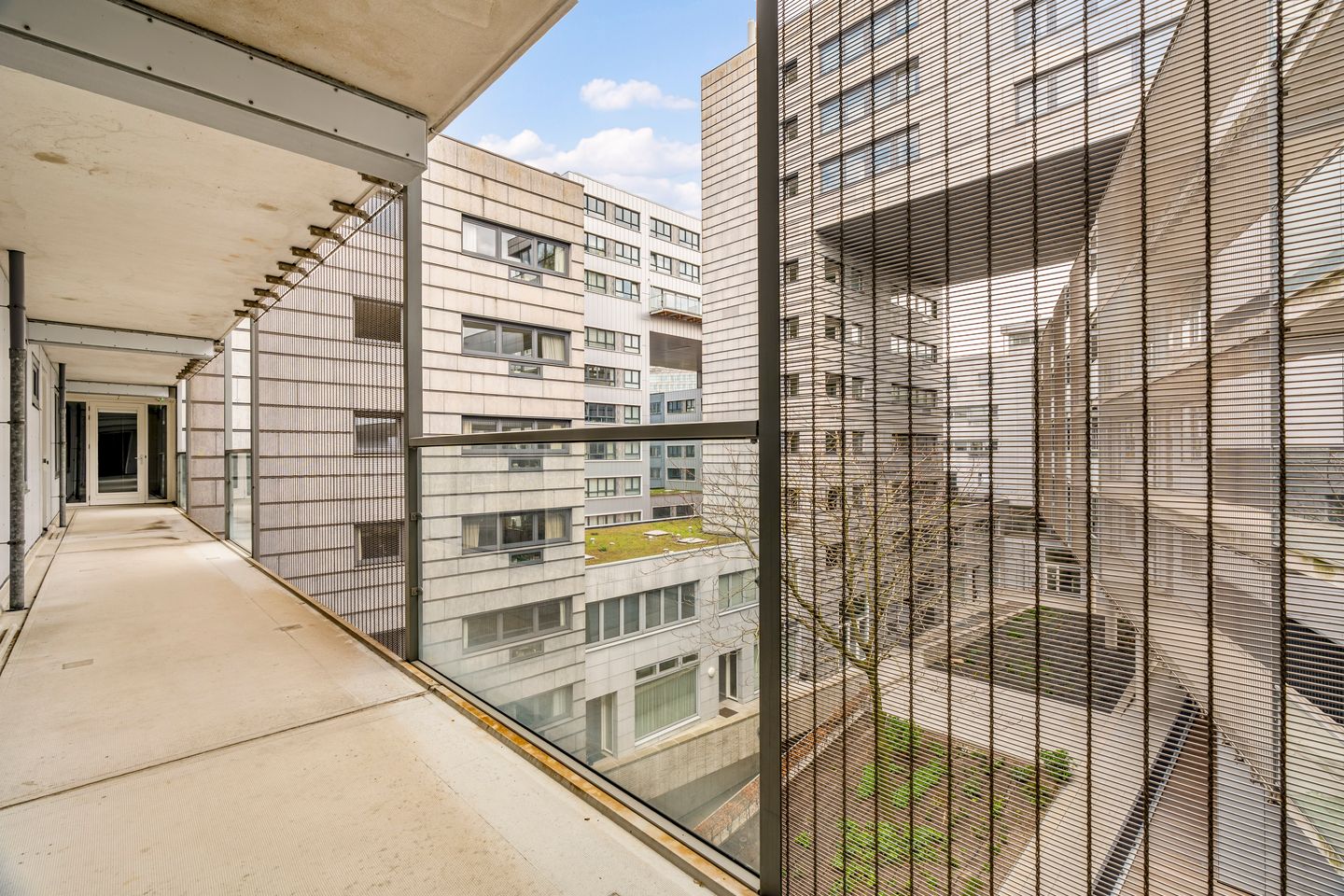 Spacious Waterfront Apartment with Perpetual Ground Lease Near Central Station — 19