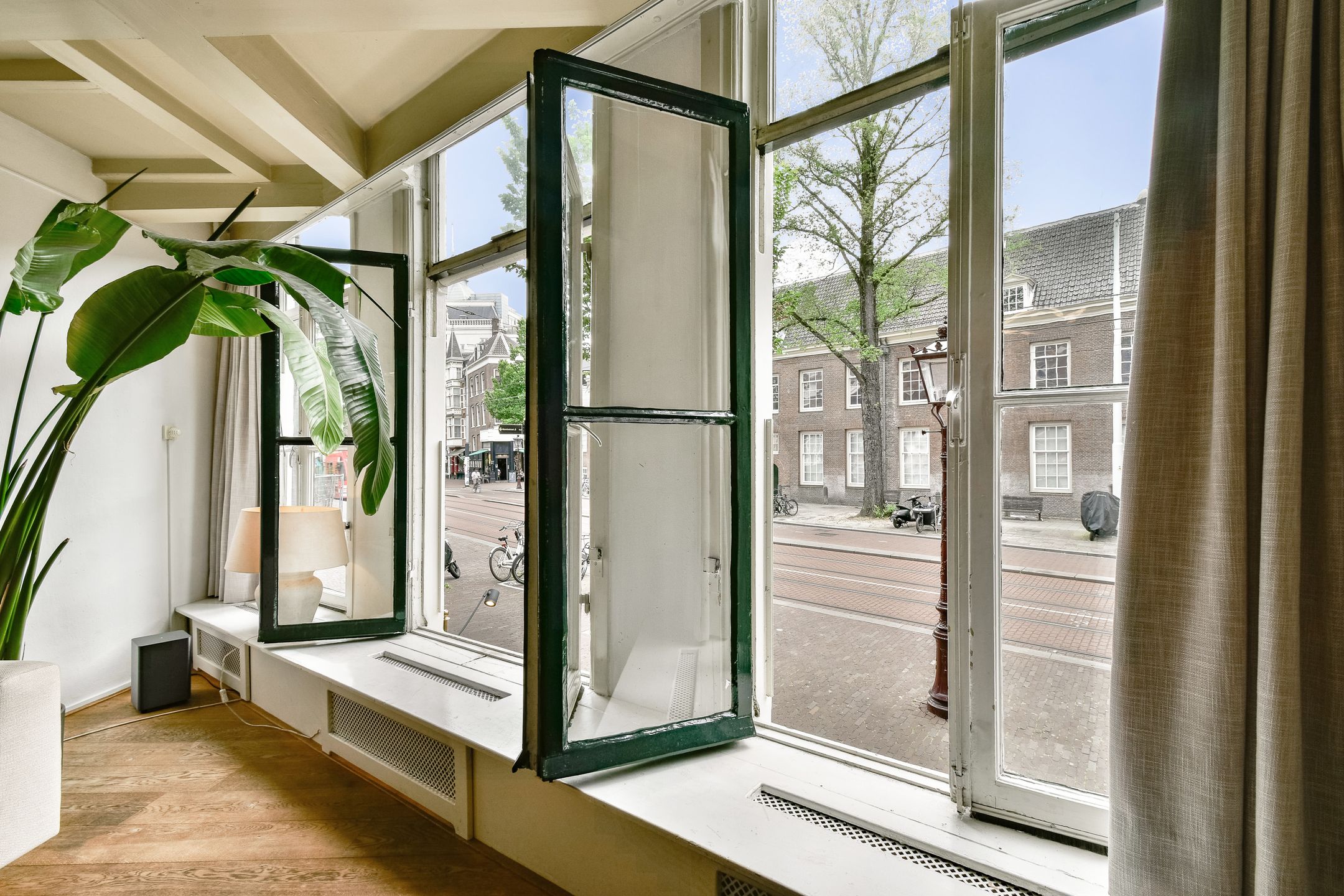 Foto 3 van Nieuwezijds Voorburgwal 306-H