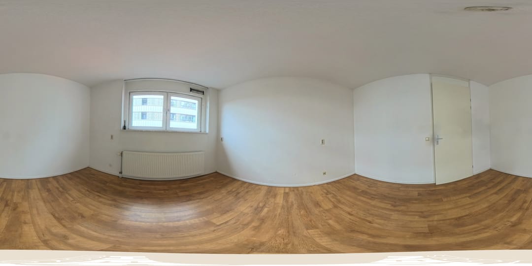 Spacious Waterfront Apartment with Perpetual Ground Lease Near Central Station — 31