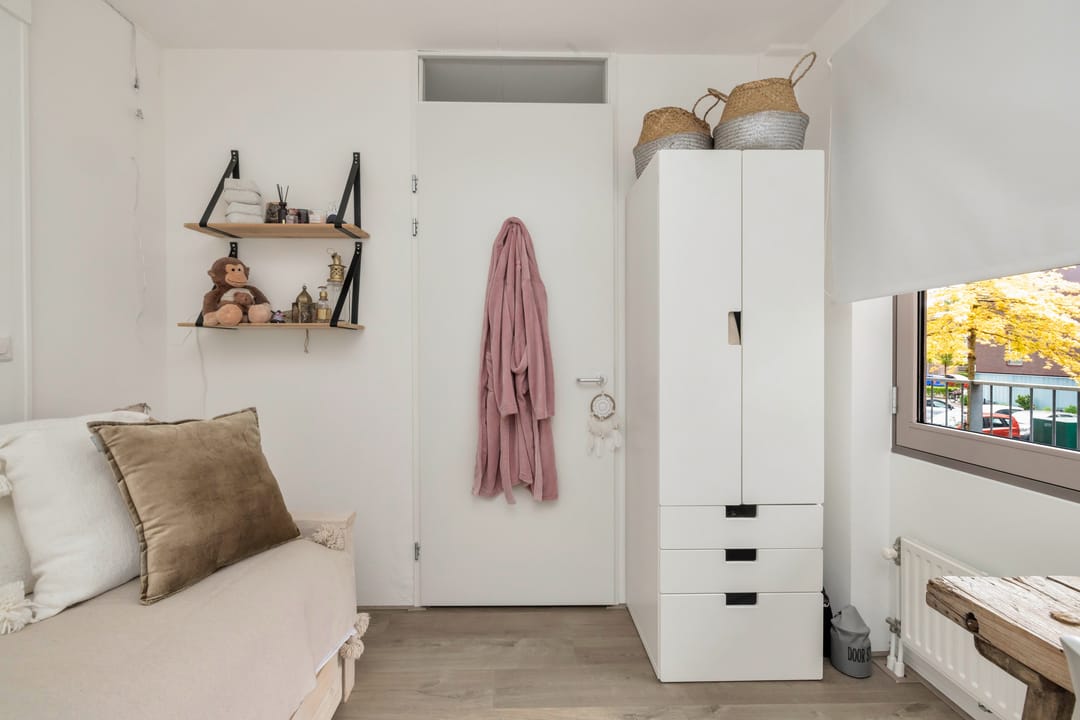 Corner Apartment with Balconon and Great Privacy in Zig Zag Complex — 17