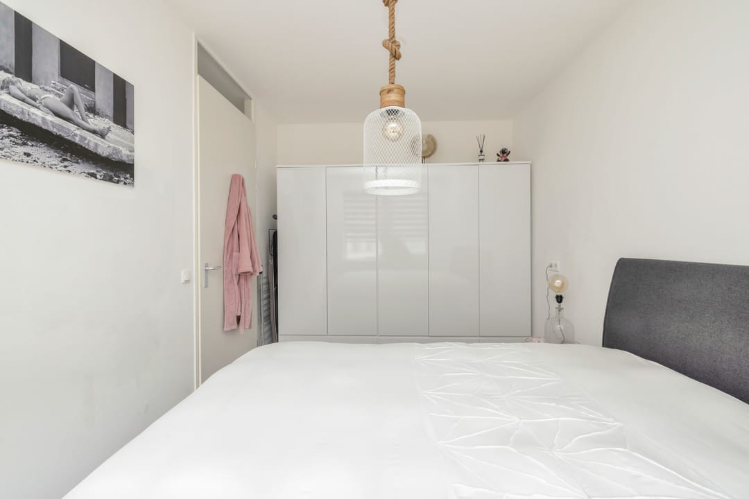 Corner Apartment with Balconon and Great Privacy in Zig Zag Complex — 16