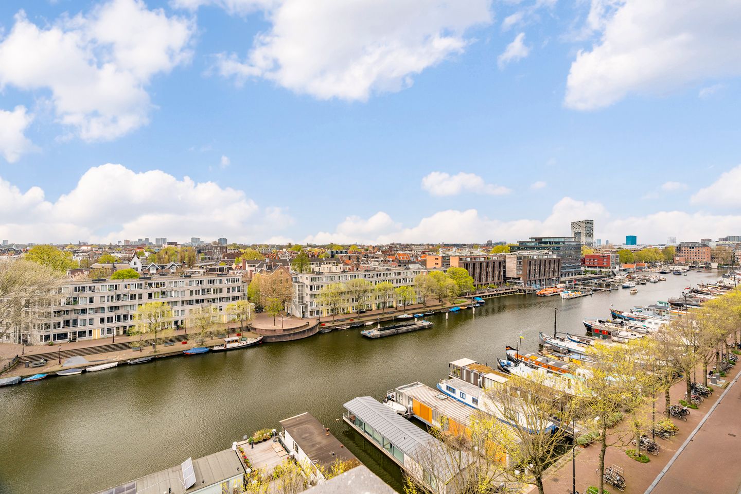 Spacious Waterfront Apartment with Perpetual Ground Lease Near Central Station — 20
