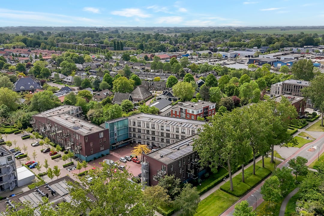 Corner Apartment with Balconon and Great Privacy in Zig Zag Complex — 28