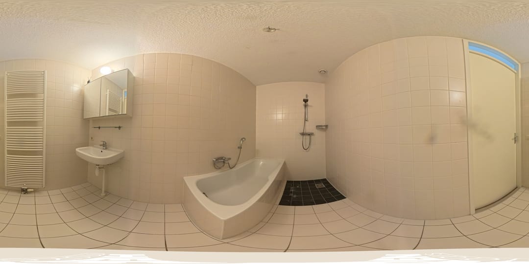 Spacious Waterfront Apartment with Perpetual Ground Lease Near Central Station — 32