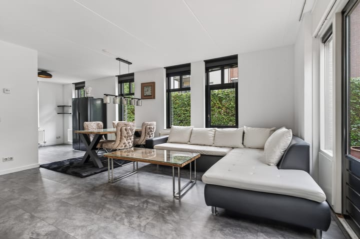 Hoekwoning te koop: Dorserserf 1, Arnhem