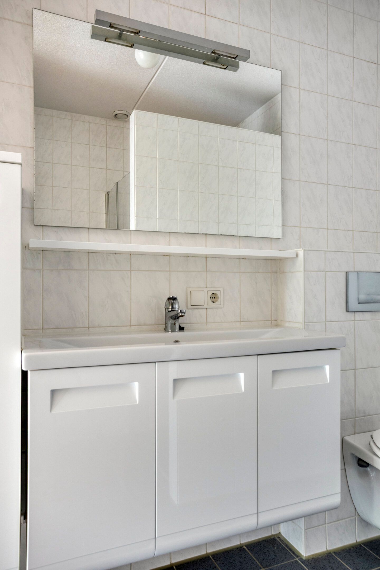 Modern Three-Room Apartment with Private Parking and Balcony in Boxtel — 30