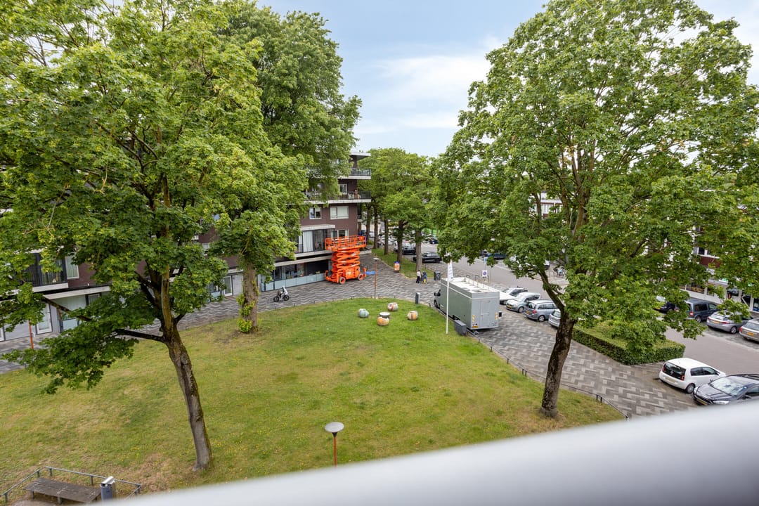 Modern Three-Room Apartment with Private Parking and Balcony in Boxtel — 38