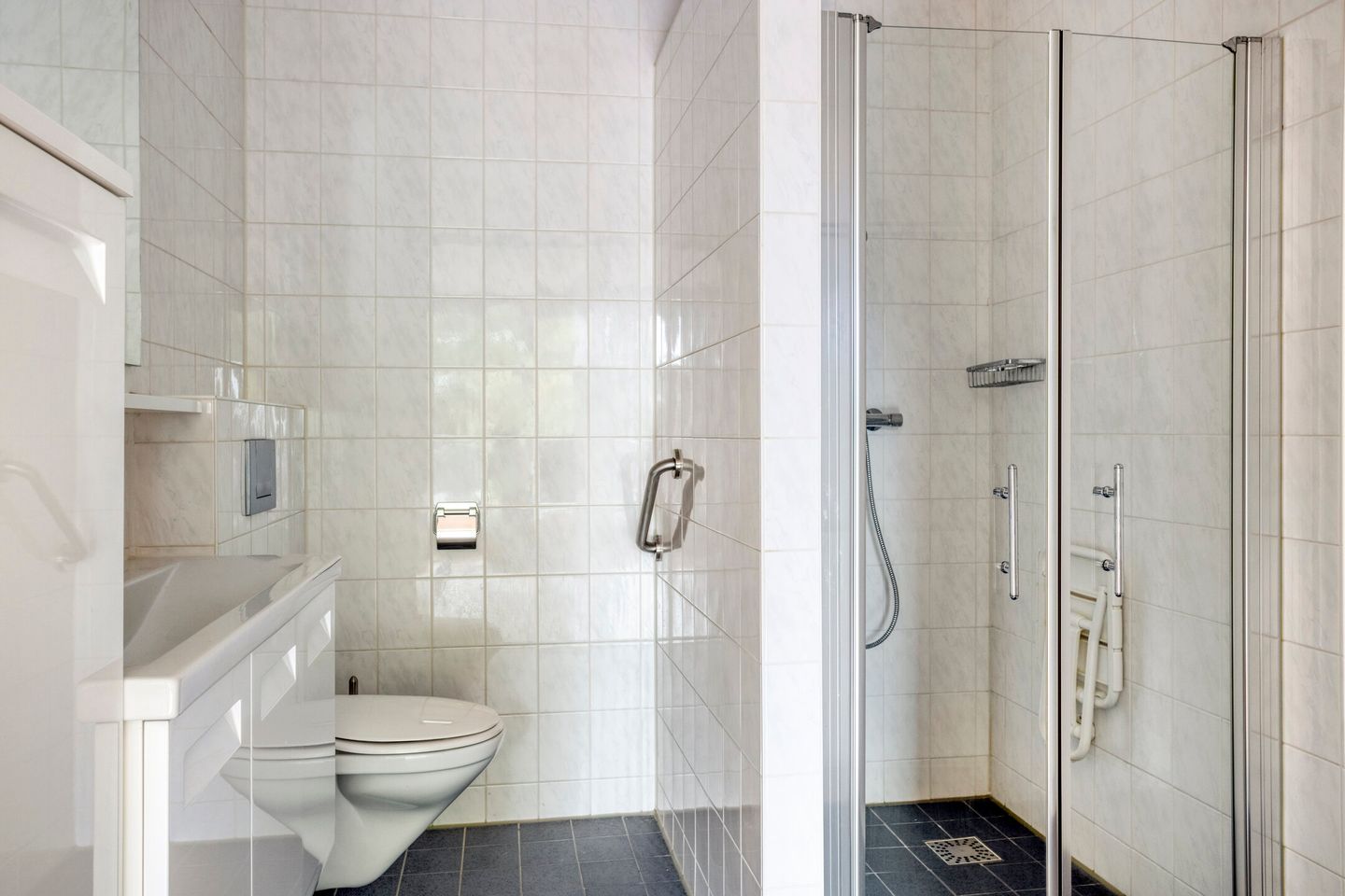 Modern Three-Room Apartment with Private Parking and Balcony in Boxtel — 29