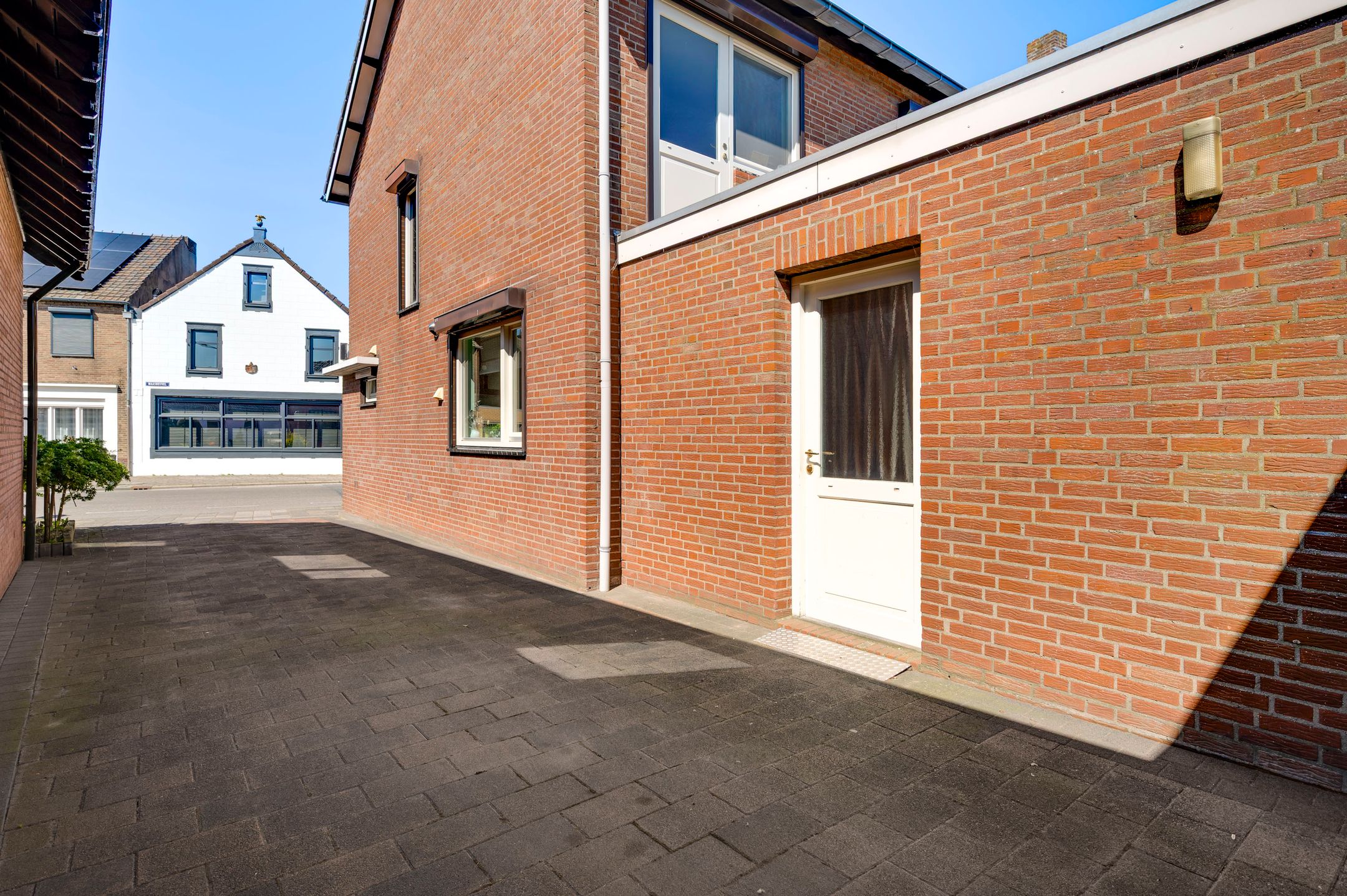 Photo 36 of Maasheuvel 37