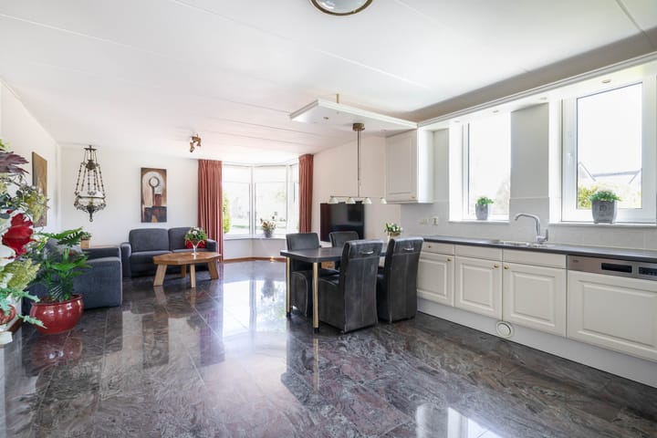 Vrijstaande woning te koop: Van Enden 1, Lemmer