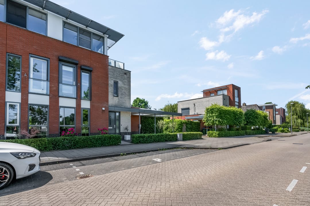 Photo 41 of Spitsbergenweg 13