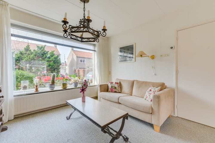 Hoekwoning te koop: De Moestuin 16, Heiloo