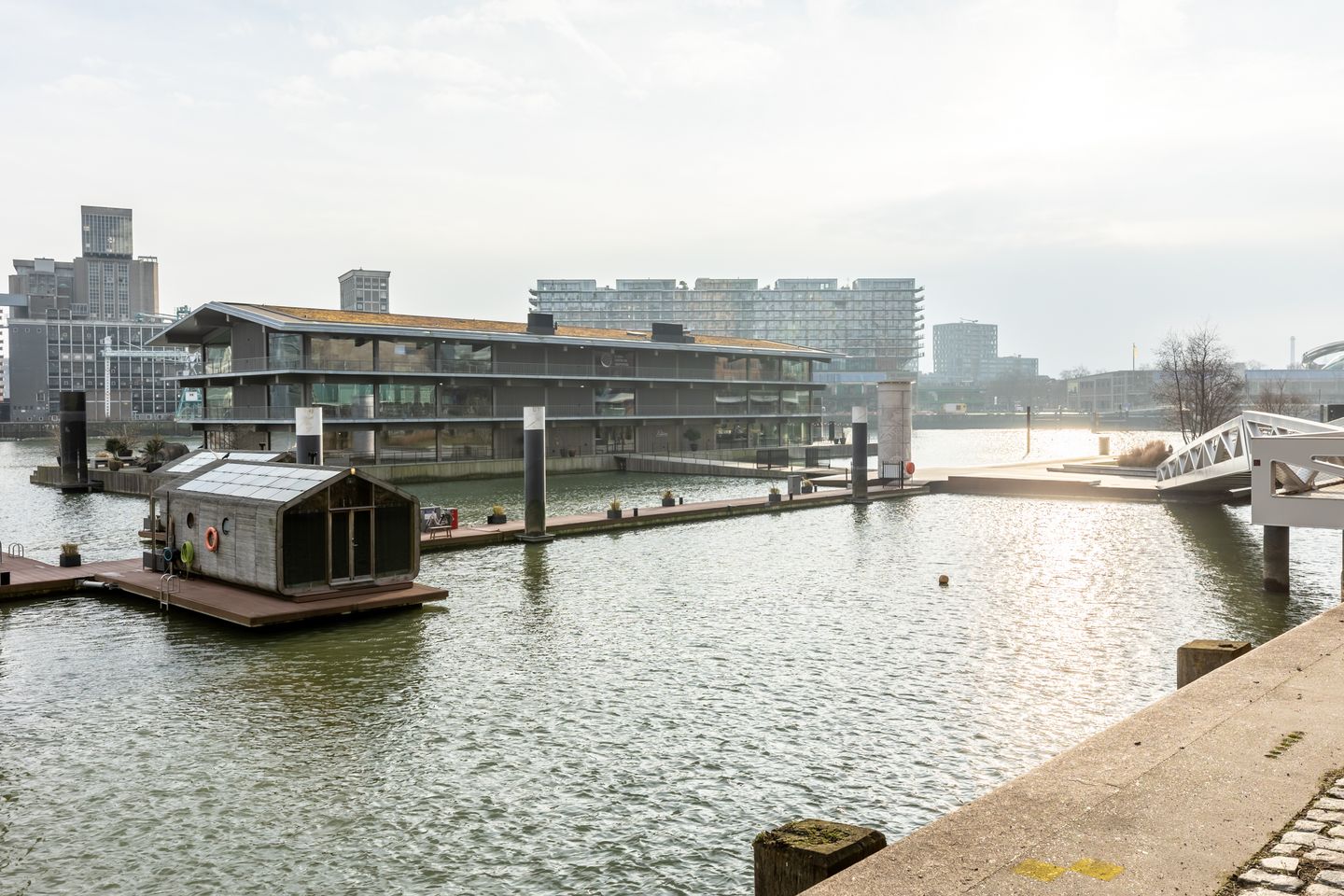 Photo 49 of Van der Hoevenplein 232
