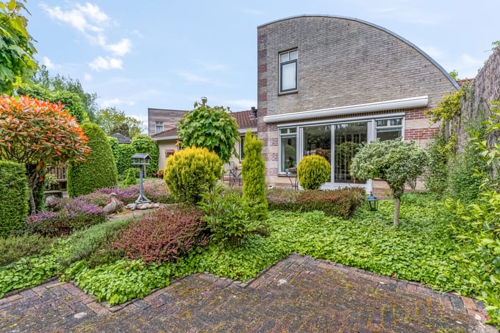 Photo 3 of Van der Waalshof 23
