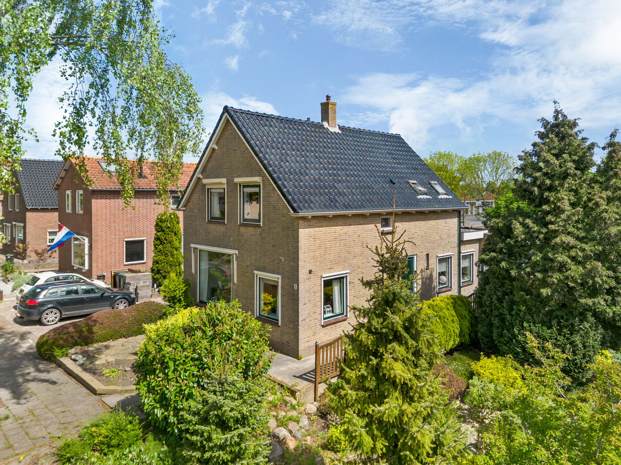 Photo 45 of Esdoornlaan 1
