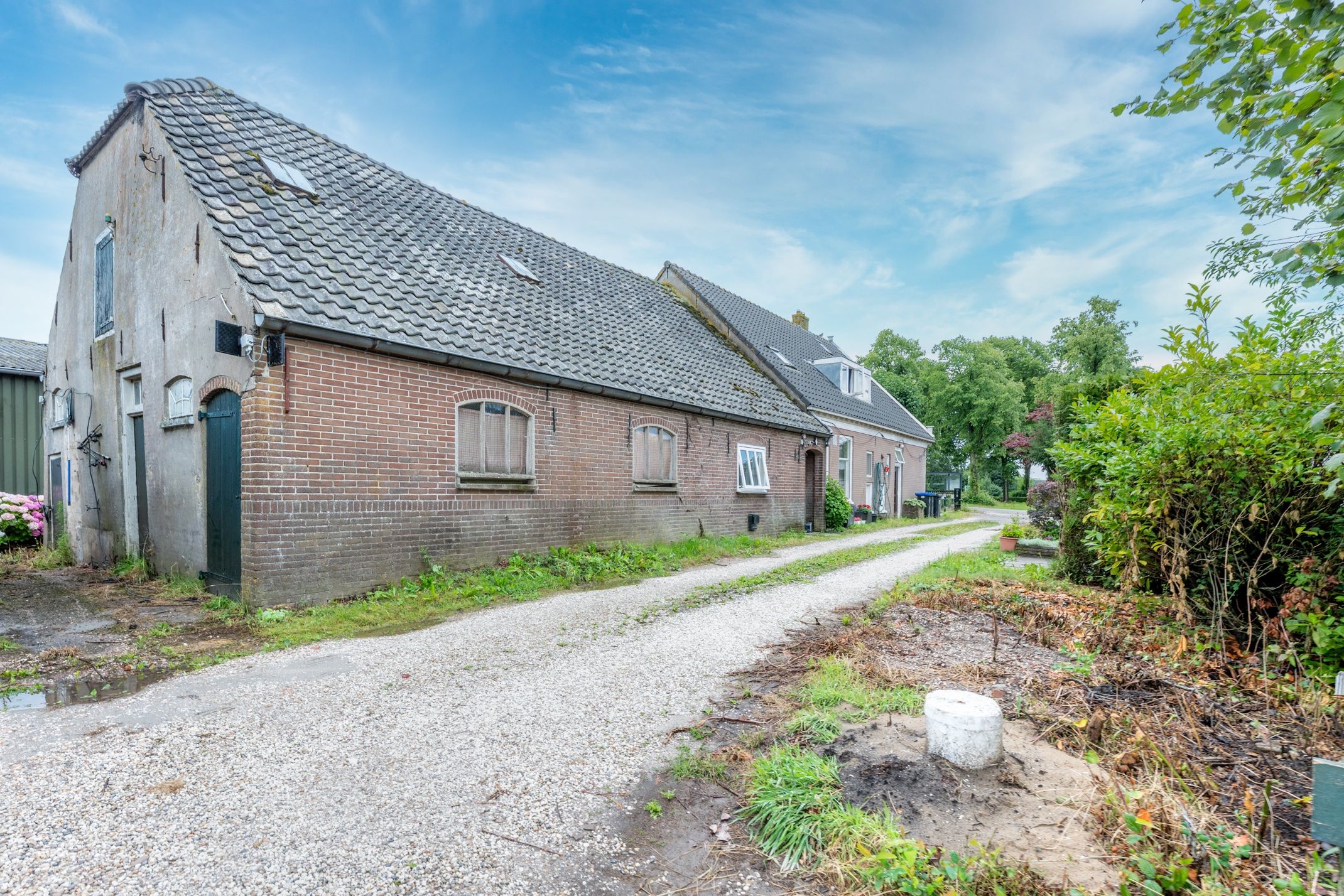 Unique Farmstead Opportunity with Renovation Permits for Two Homes near Utrecht — 27