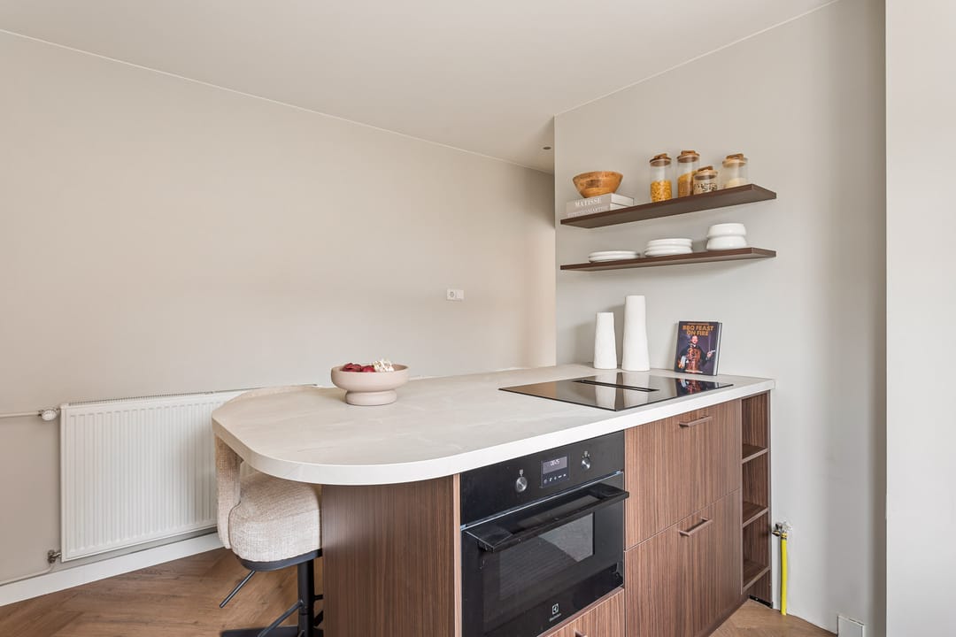 Photo 11 of Huurnestraat 27