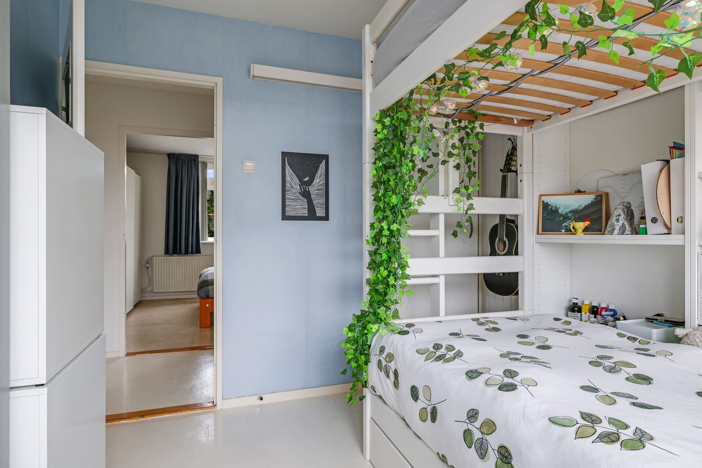 Spacious Corner Family Home with 5 Bedrooms, Carport and Sunny South-Facing Garden in Heteren — 34