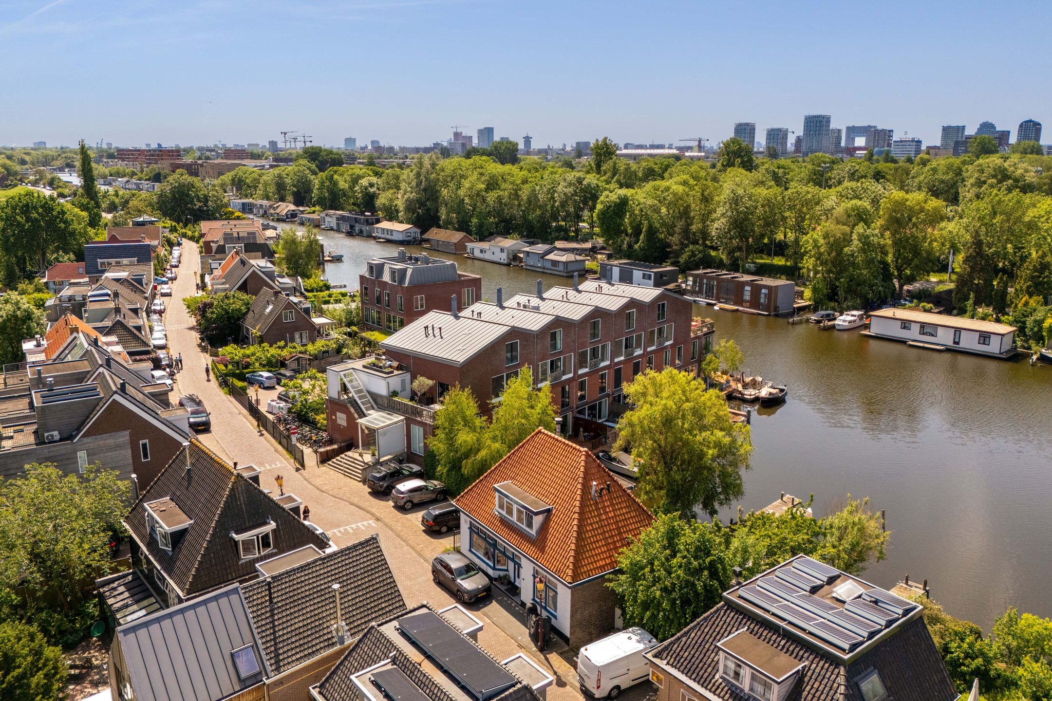 Photo 57 of Landsmeerderdijk 20-E