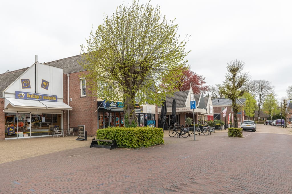 View photo 1 of Schoolstraat 35