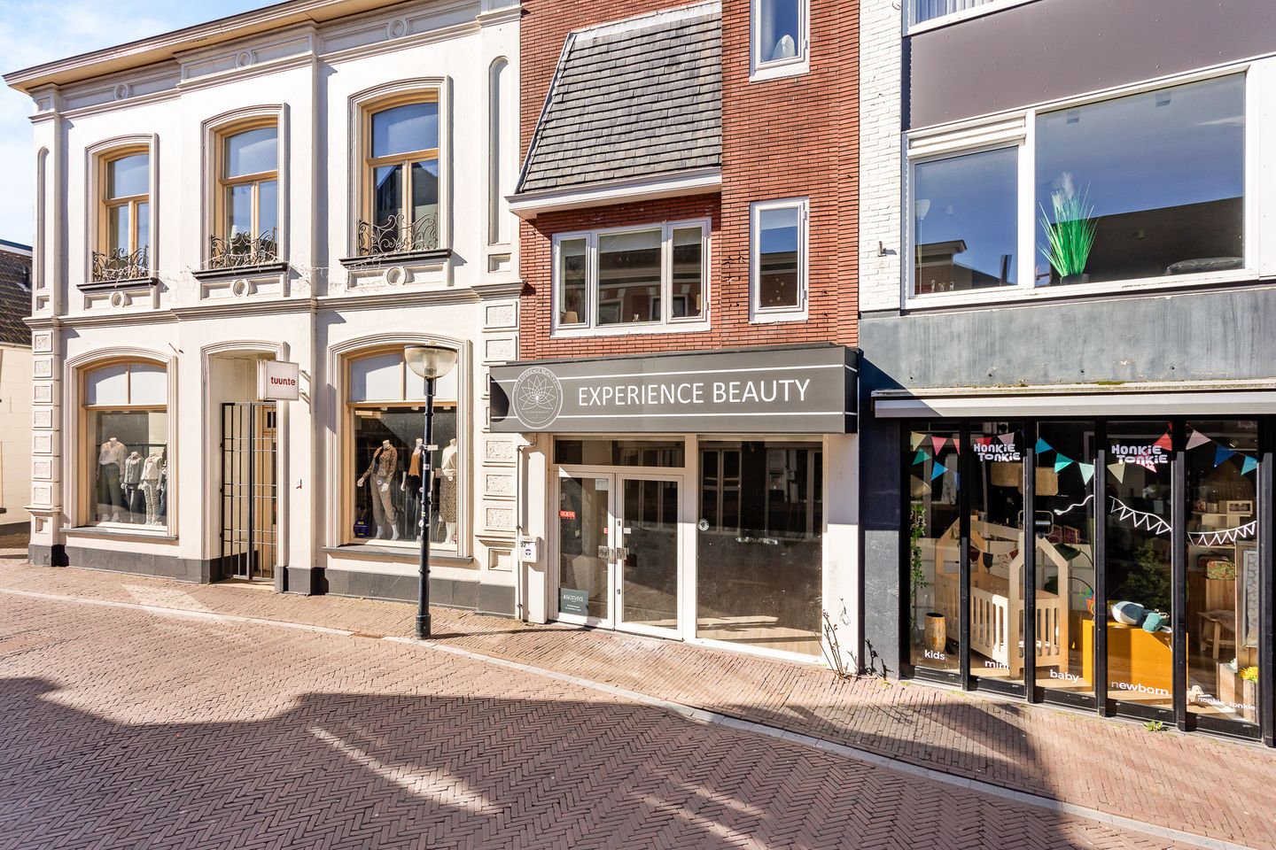 Bekijk foto 1 van Grootestraat 22