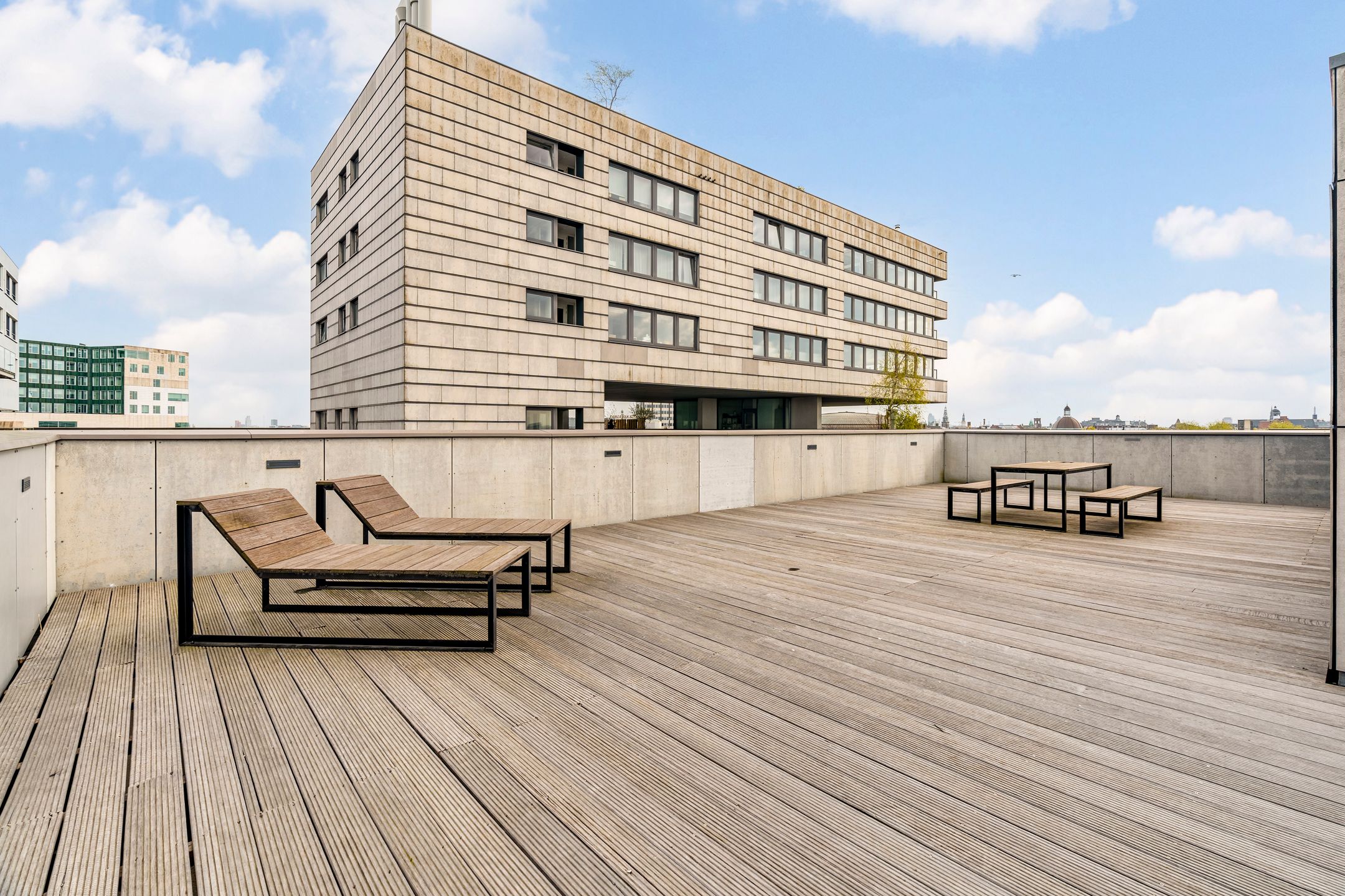 Light Apartment with Full-Width Balcony near Amsterdam Central — 21