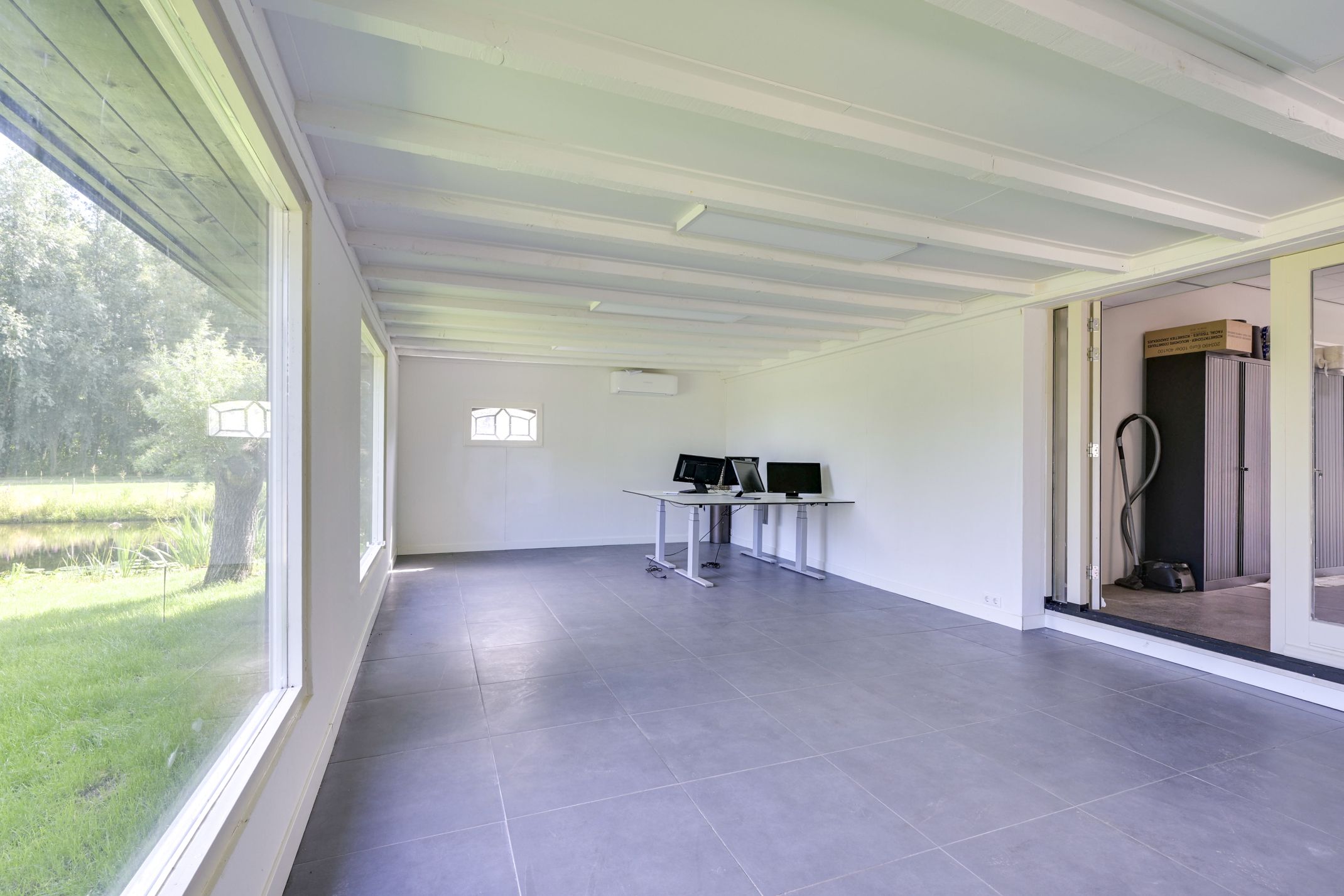 Unique Monumental Farmhouse Estate with NSW Status near Amsterdam and Utrecht — 90