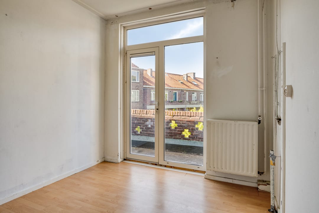 Top Floor Apartment with Balcony and Expansion Potential in Historic Middelburg Center — 11