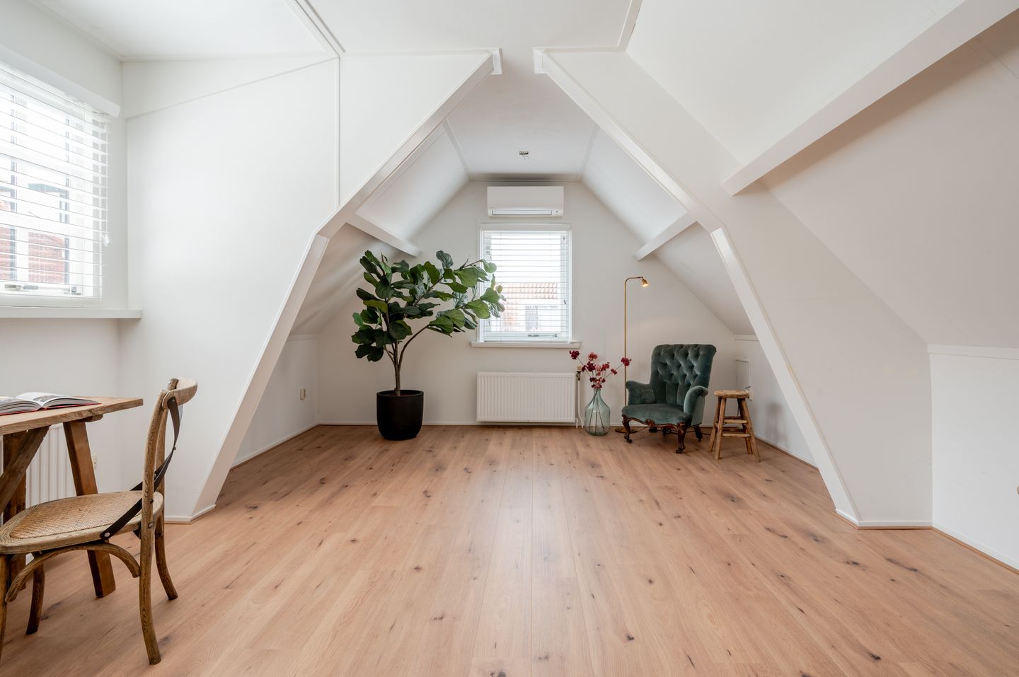 Exclusive Dual Residence Opportunity in Harderwijk City Center — 50
