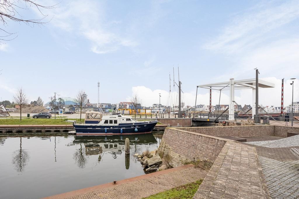 Exclusive Dual Residence Opportunity in Harderwijk City Center — 56