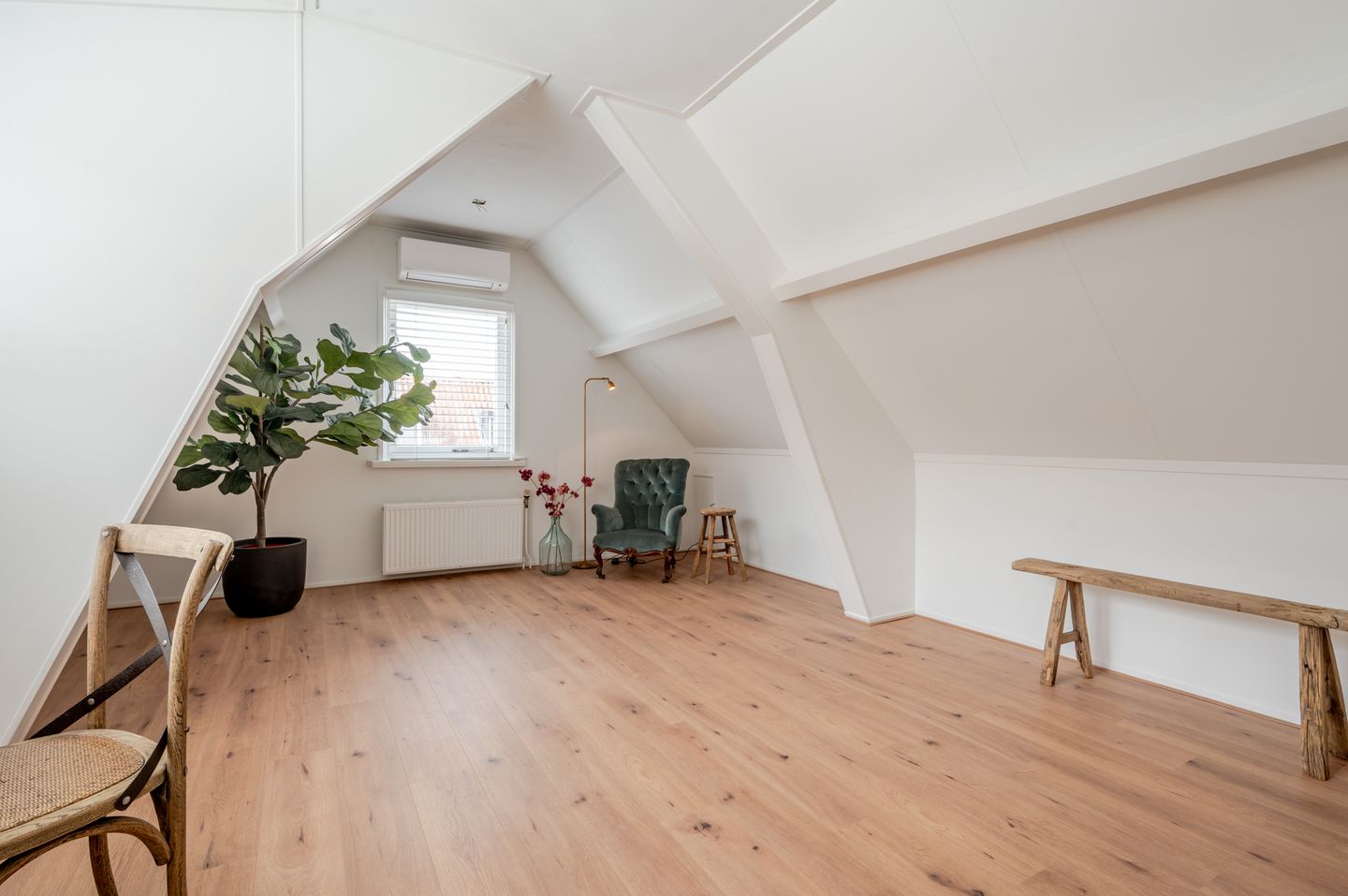 Exclusive Dual Residence Opportunity in Harderwijk City Center — 49