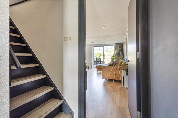 Hoekwoning te huur: Carel Willinksingel 322, Rotterdam