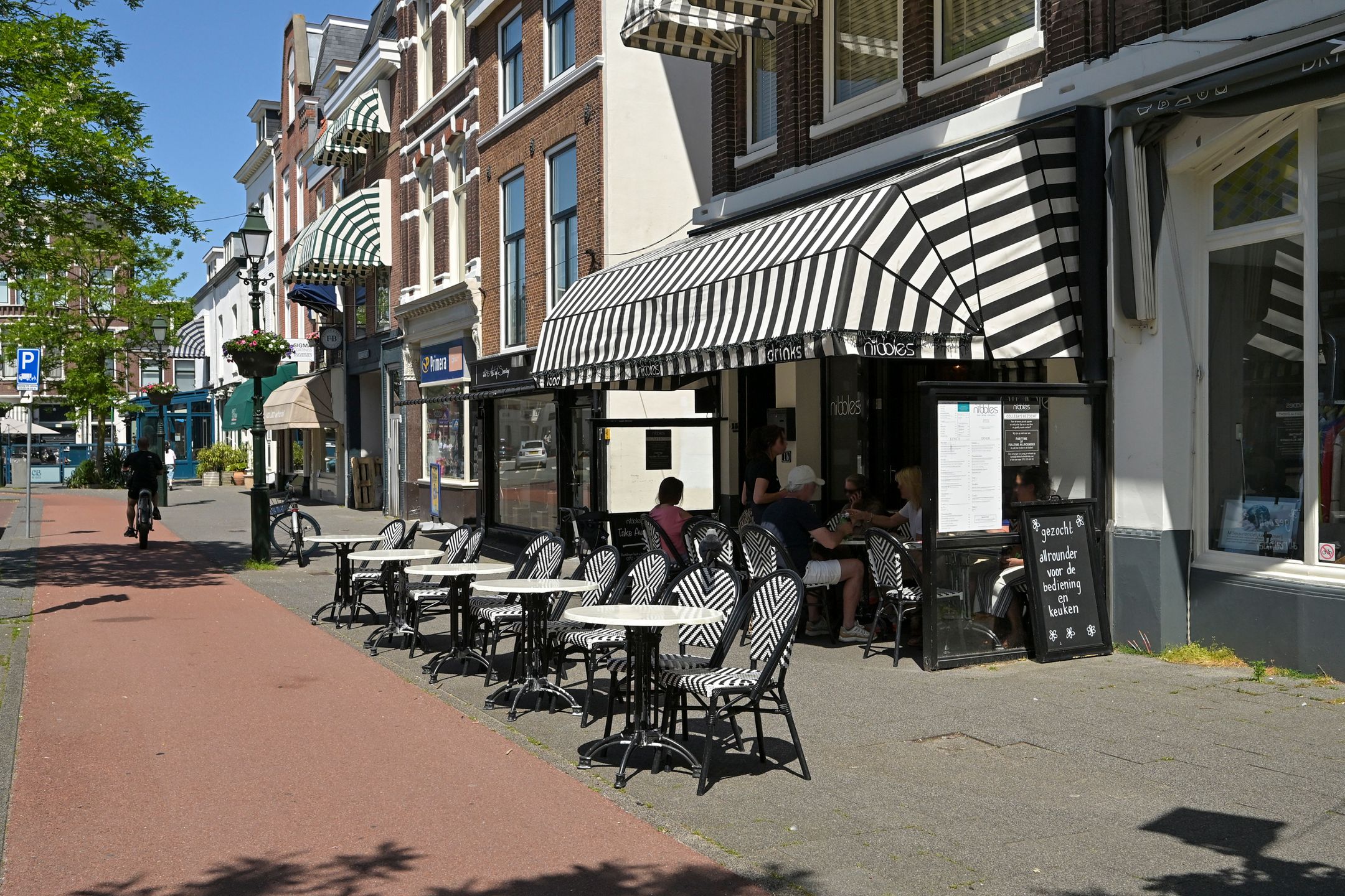 Foto 42 van Burgemeester De Monchyplein 238