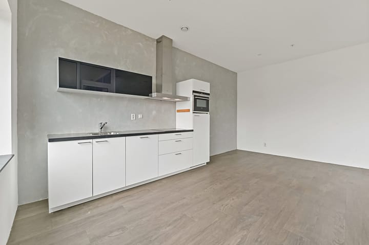 Appartement te koop: Van der Hoevenplein 35, Rotterdam