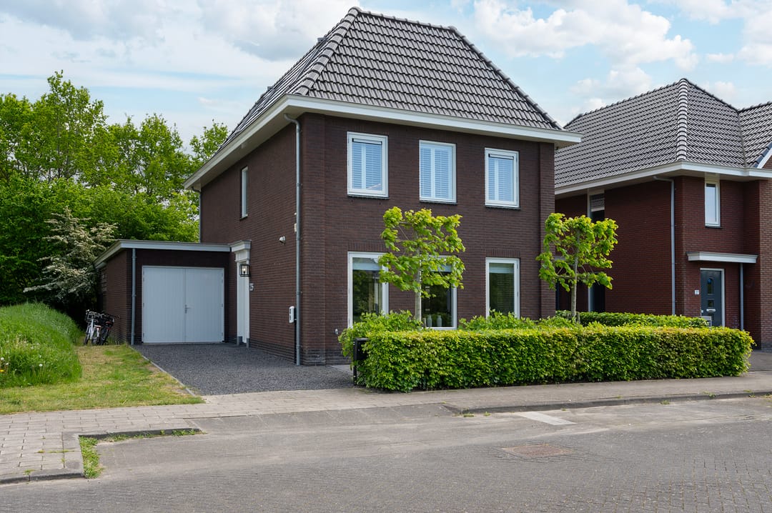Foto 1 van Bezaan 25