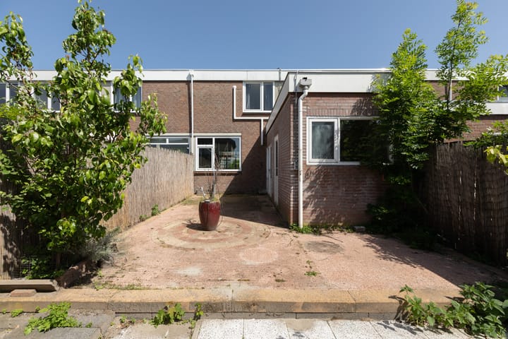 Photo 2 of Liaukemastraat 84