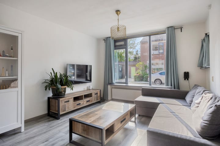Photo 2 of Weverstraat 11