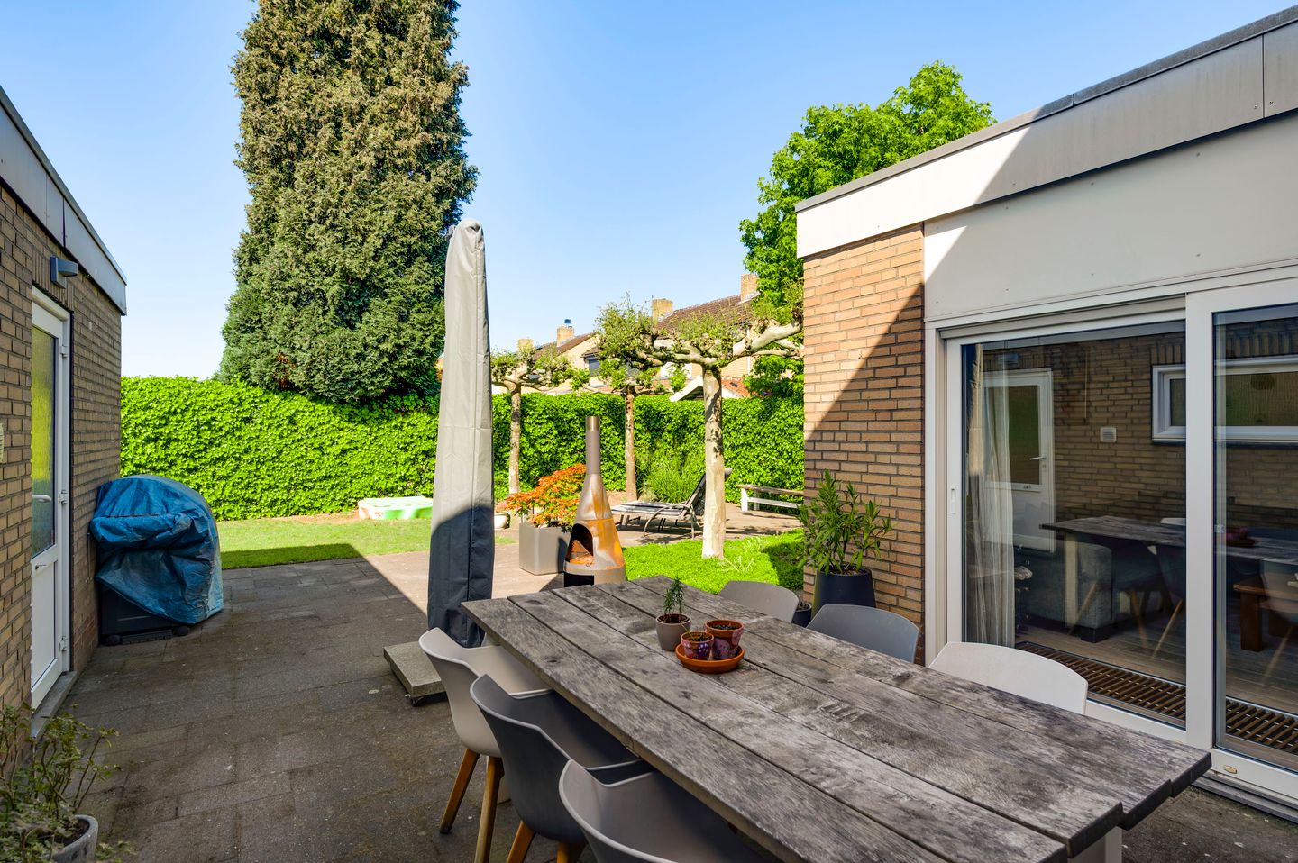 Detached Family Home with Garage and Solar Panels in Heel — 19
