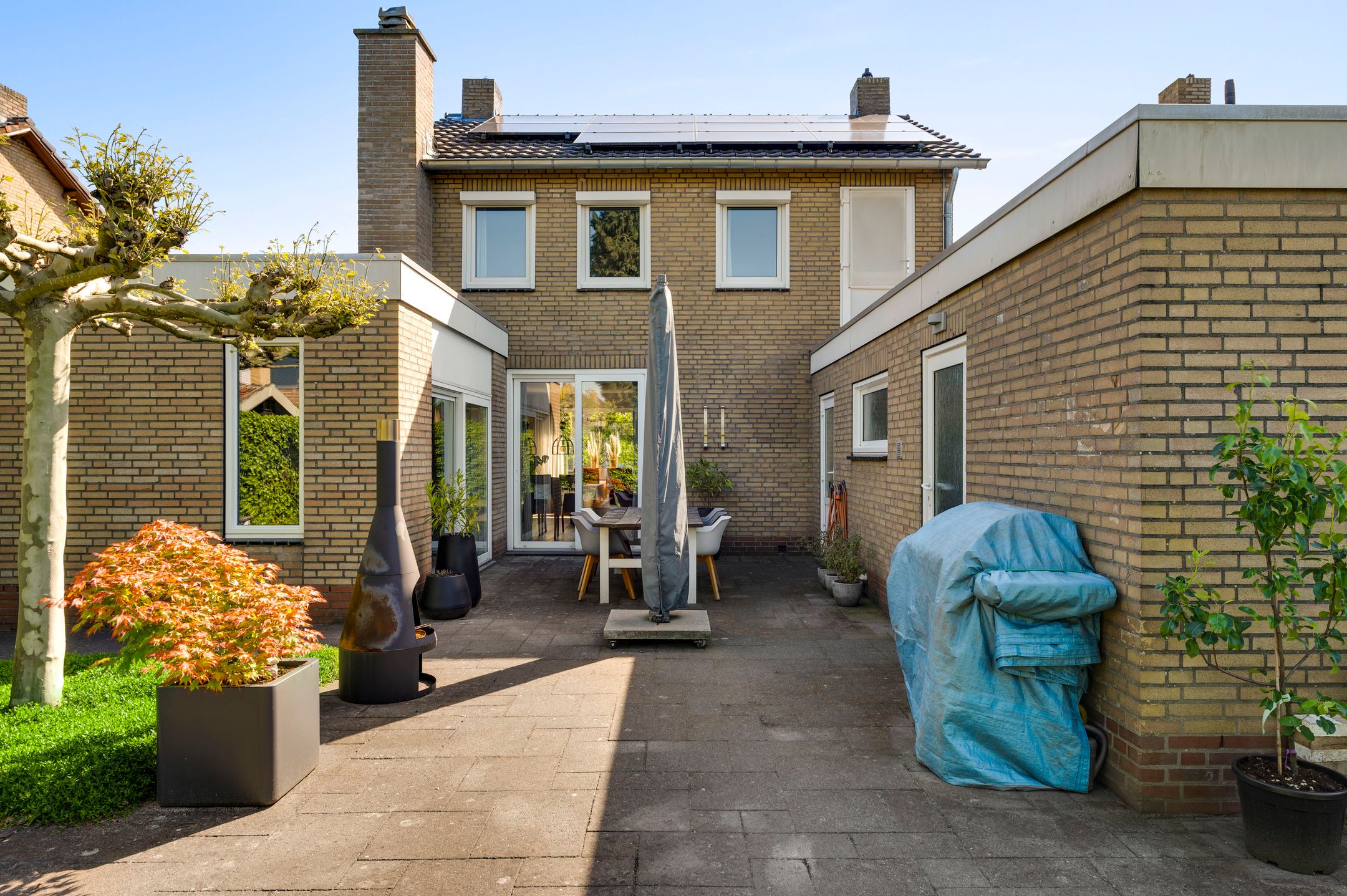 Detached Family Home with Garage and Solar Panels in Heel — 24
