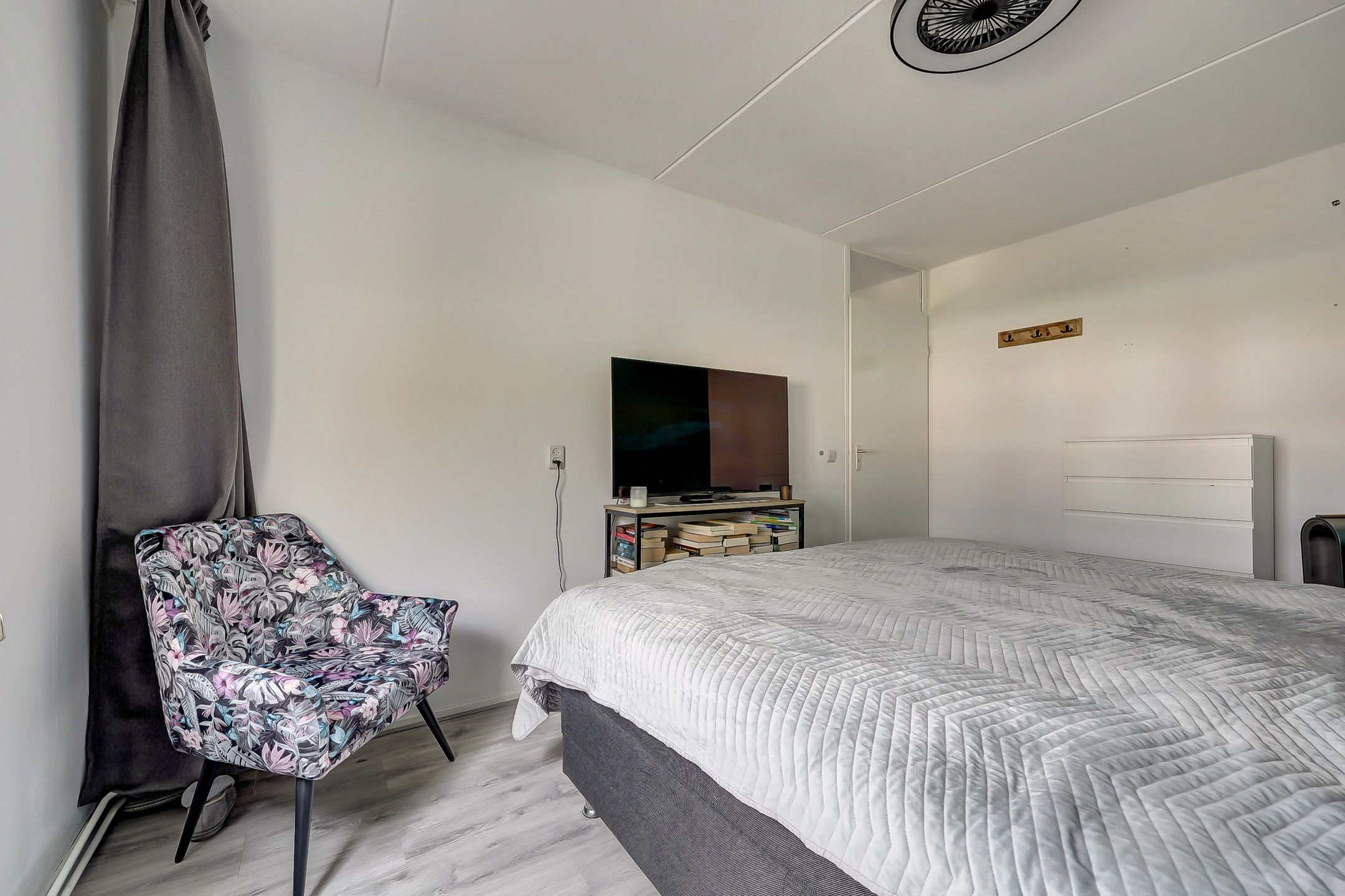 Spacious Family Home with Sunny Southeast Garden and Recent Upgrades in Quiet Location — 21