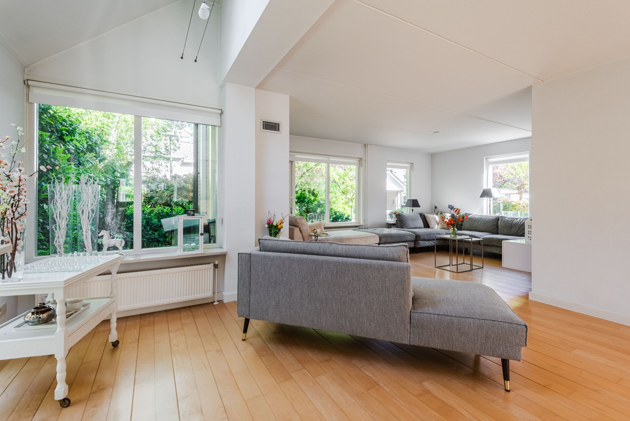 Spacious Detached Home with Private Practice Suite and Solar Power — 9