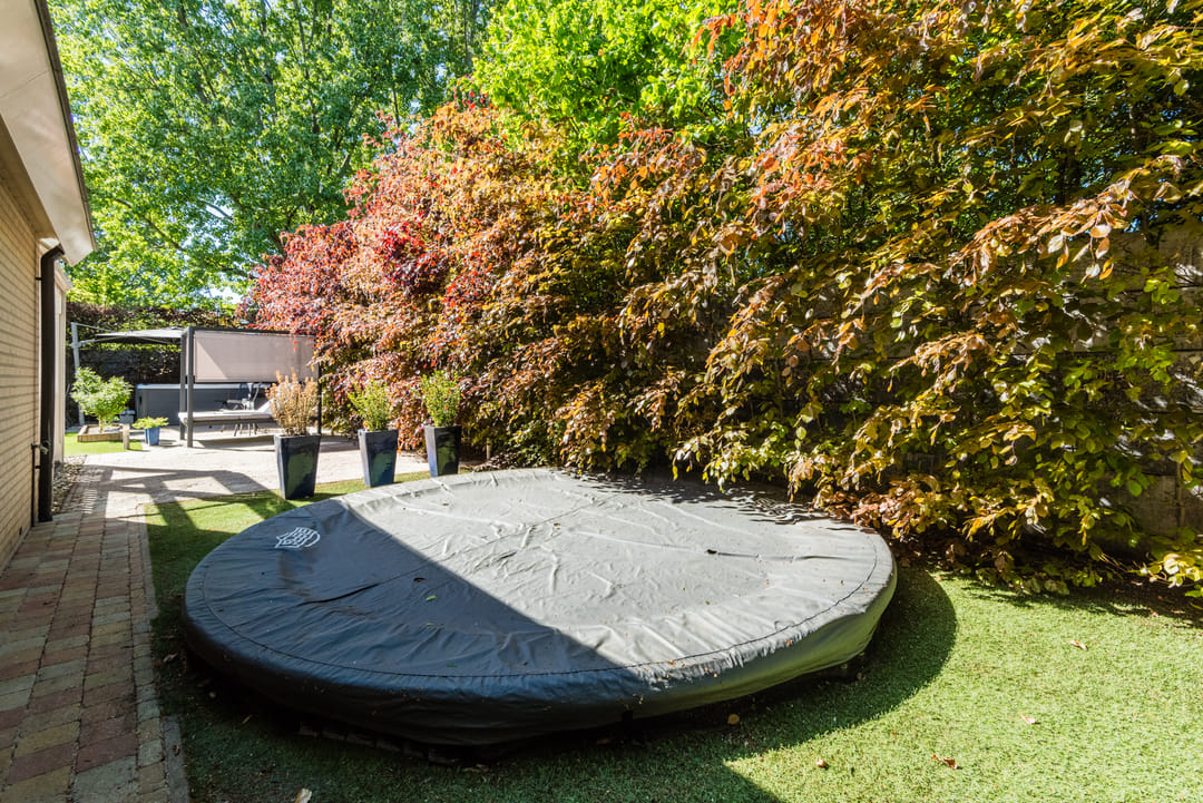 Spacious Detached Home with Private Practice Suite and Solar Power — 61