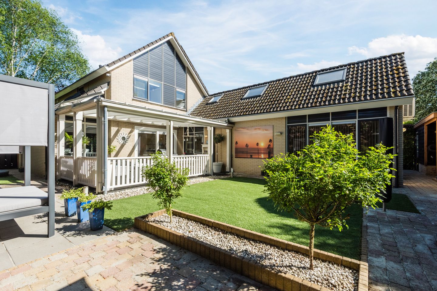 Spacious Detached Home with Private Practice Suite and Solar Power — 49