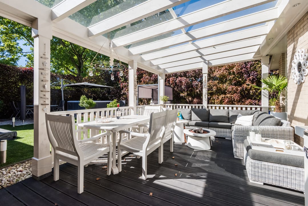 Spacious Detached Home with Private Practice Suite and Solar Power — 46