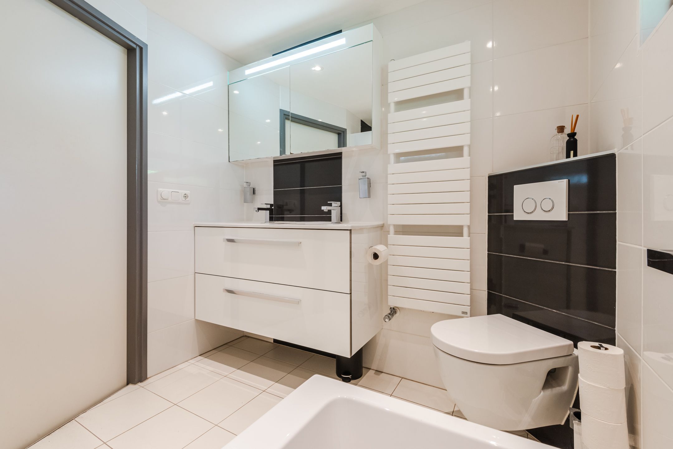 Spacious Detached Home with Private Practice Suite and Solar Power — 30