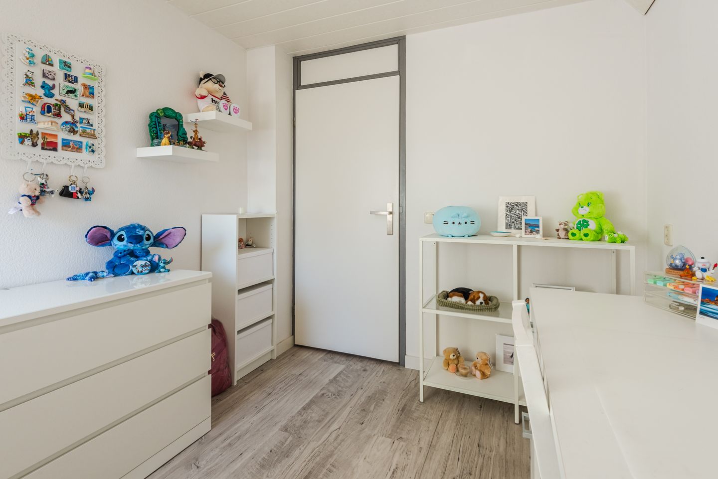 Spacious Detached Home with Private Practice Suite and Solar Power — 34